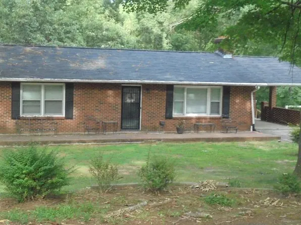 737 Mac Rd, Blairs, VA 24527
