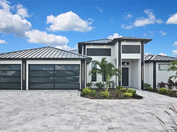 2541 Surfside Blvd, Cape Coral, FL 33914