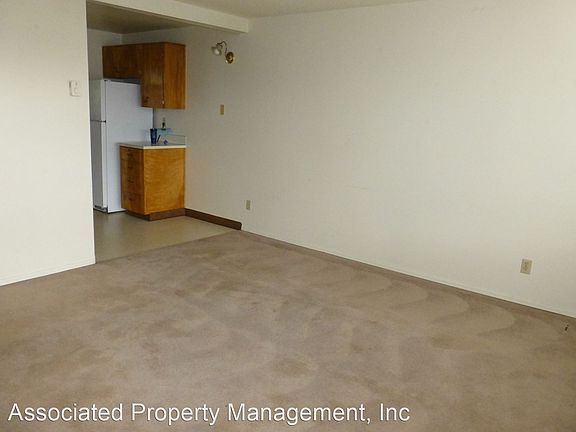 4th image of 232 NE 3rd Ave APT 10