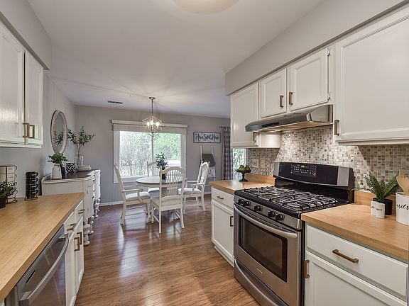 5th image of 5504 Barclay Ct