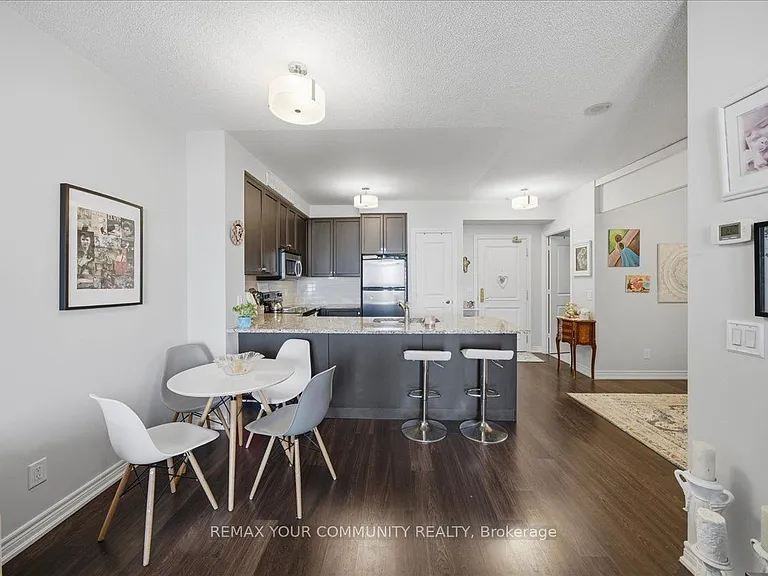9245 Jane St #1109 — Photo 12