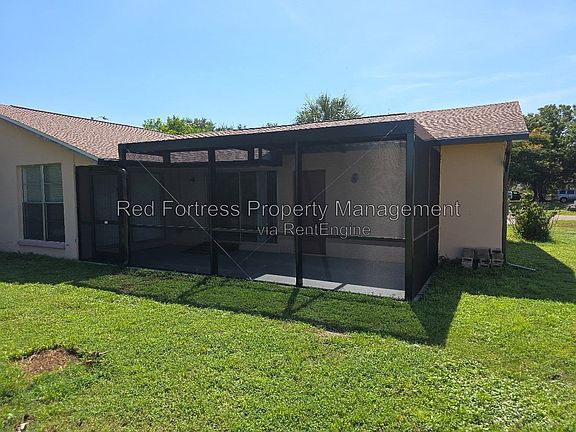 2nd image of 1049 Ridgeway Dr