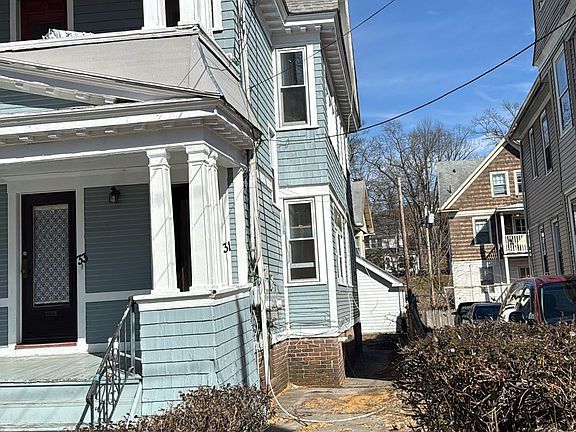 2nd image of 31 Blake St #3