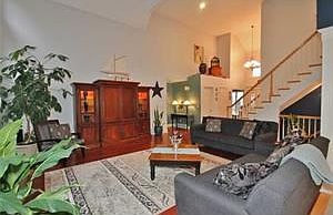 5th image of 238 Ashwood Ln