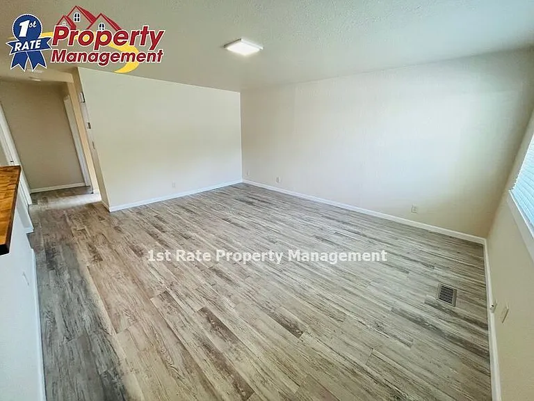 4352 W Rose Hill Ct — Photo 5
