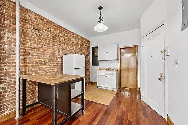 Rented by Mauro Bros Real Estate Services LLC | media 8