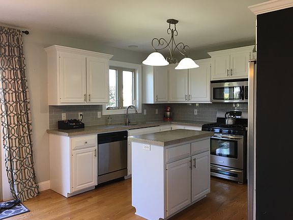 5th image of 1224 Lily Ave