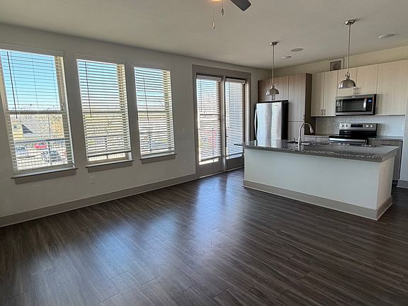 5th image of 2901 Stanley Ave #1a6166132