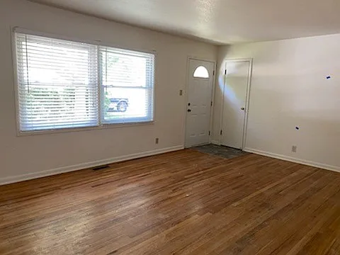 2231 S Richard St — Photo 8