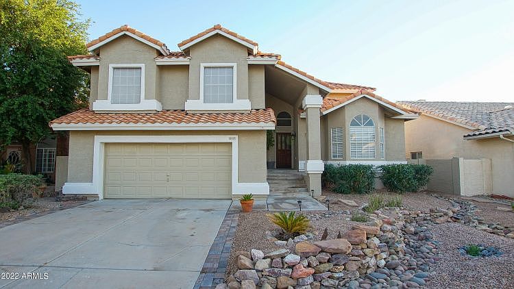 1st image of 619 W Sierra Madre Ave
