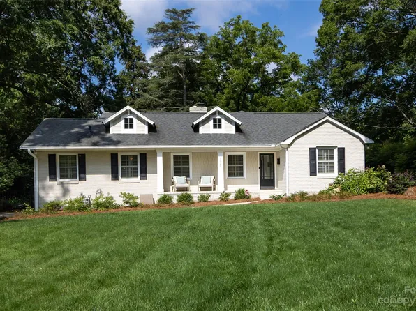 3220 Willow Oak Rd, Charlotte, NC 28209