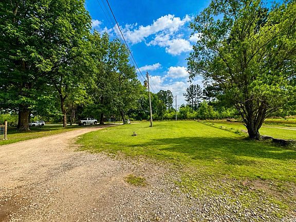 3rd image of 2560 Highway 157