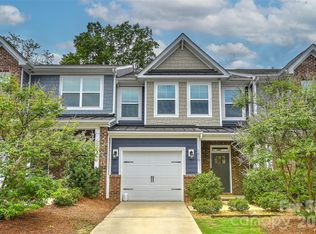 1010 Moffatt Ln, Matthews, NC 28105