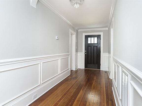 5th image of 213 Asbury Ave