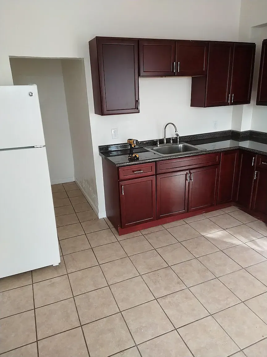 2 bed, 930 sqft, $1,525 — Photo 4