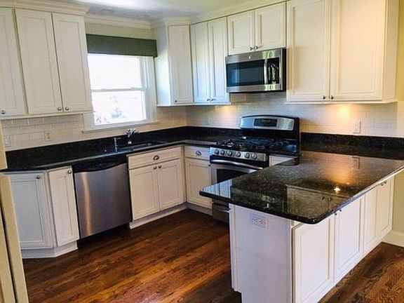 2nd image of 1008 Keeler Ave Floor 2