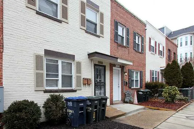 2 bed, 800 sqft, $1,400 — Photo 2