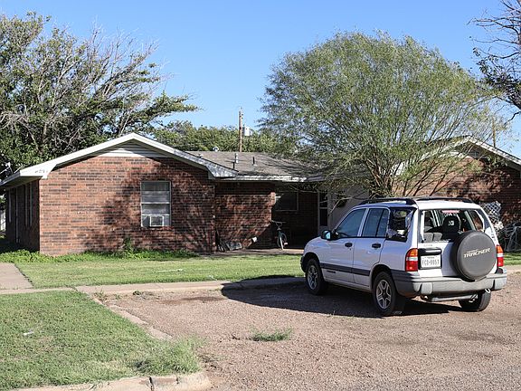 5th image of 202 Cypress St