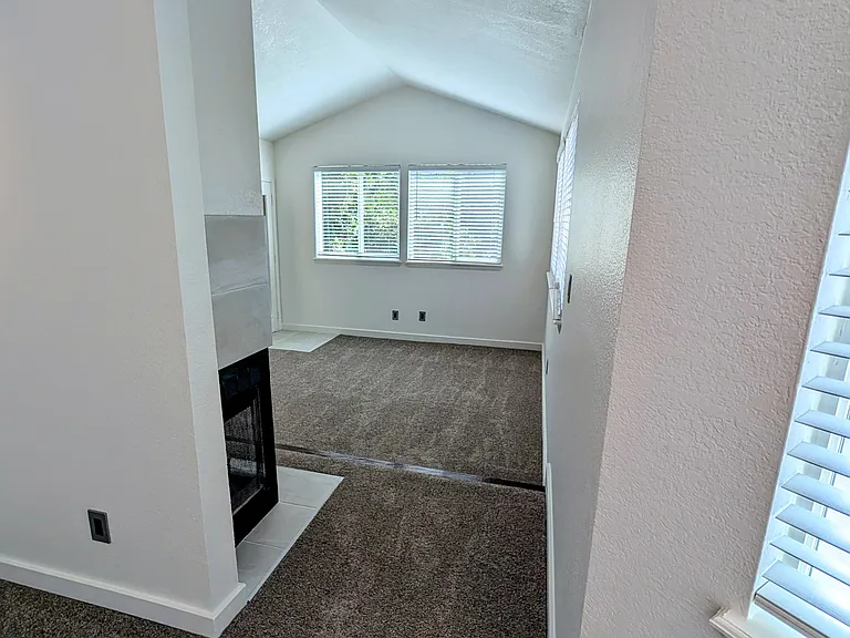 6001 S Yosemite St #B204 — Photo 3