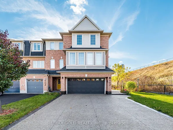 102 Decker Hollow Cir, Brampton, ON L6X 0L5