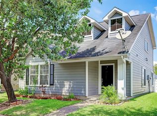 15811 W Park Ct, Houston, TX 77082