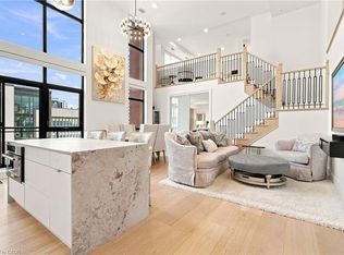 112 King St E #PENTHOUSE 5, Hamilton, ON L8N1A8