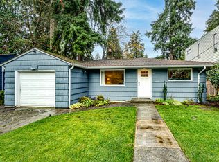 3028 NE 89th St, Seattle, WA 98115