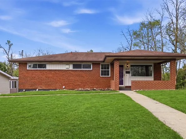 425 Fieldstone Dr, Monroeville, PA 15146