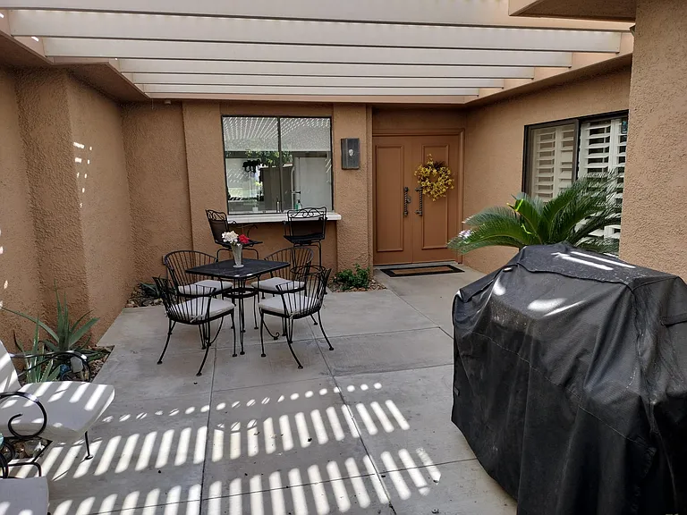 72 Majorca Dr — Photo 9