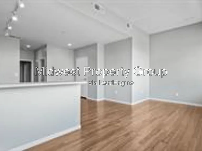 4100 Lindell Blvd #202 — Photo 12
