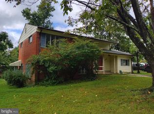 4004 Heathfield Rd, Rockville, MD 20853