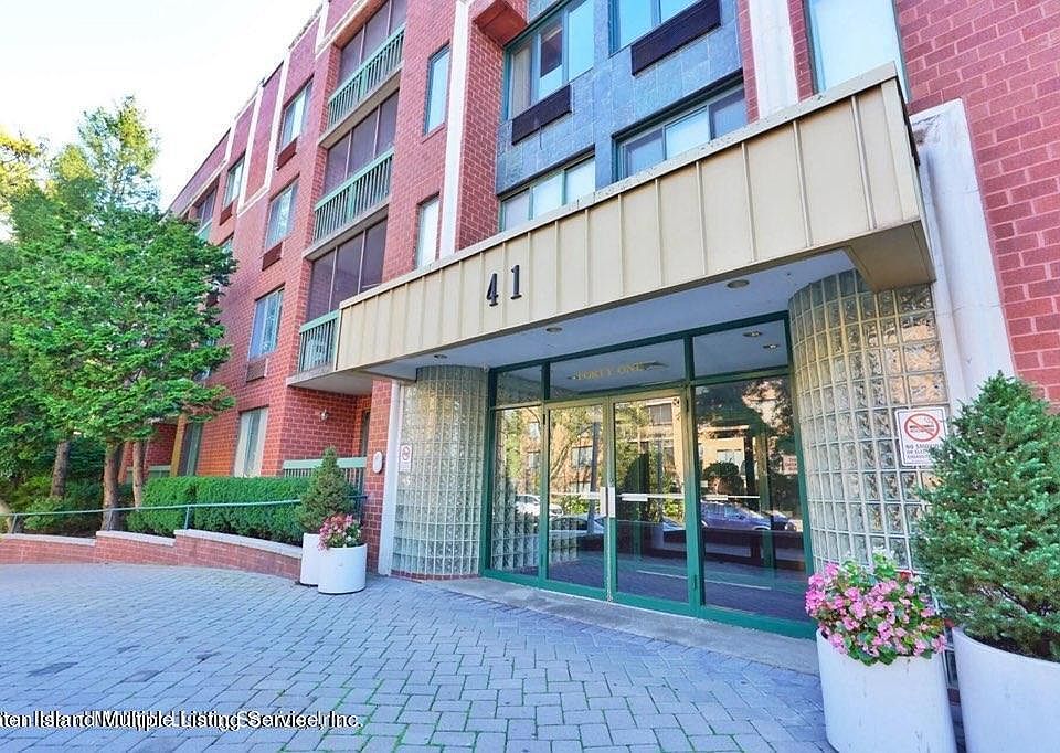 1st image of 41 Wellington Ct APT 1J