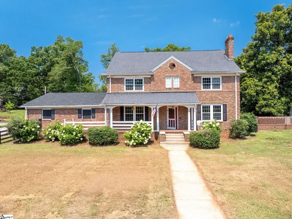 838 S Harper St, Laurens, SC 29360