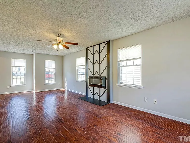 3615 Sana Ct — Photo 23