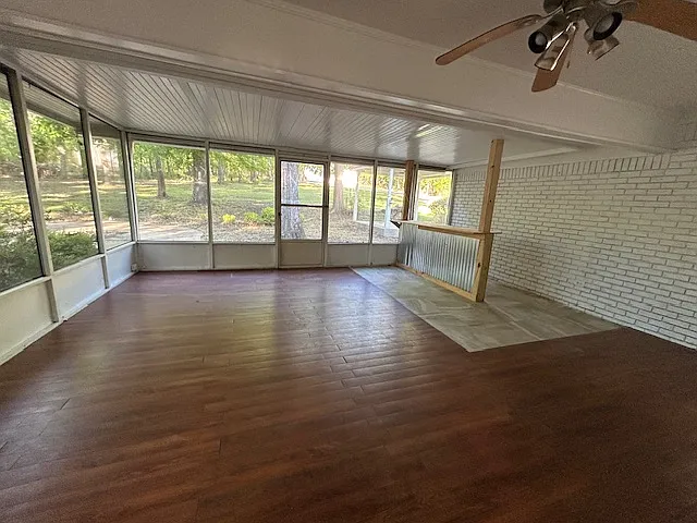 340 Woodridge Pl — Photo 19