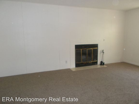 3rd image of 401 Mariposa St