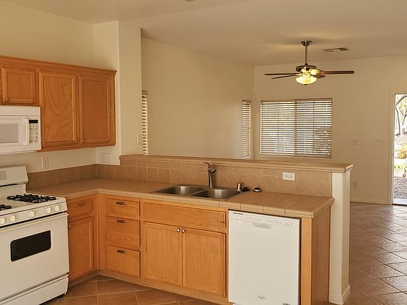 4th image of 11119 Abbeyfield Rose Dr