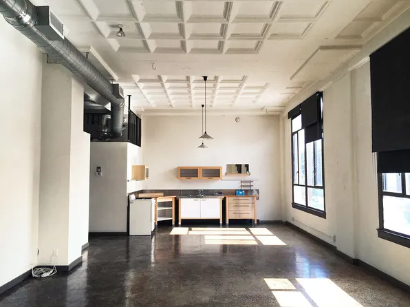 (undisclosed Address), Pomona, CA 91766