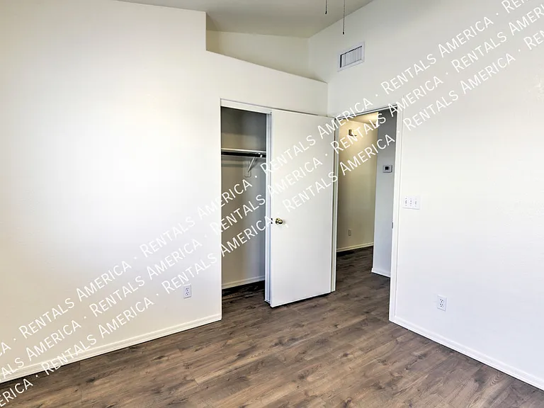 10984 N Double Eagle Ct — Photo 20