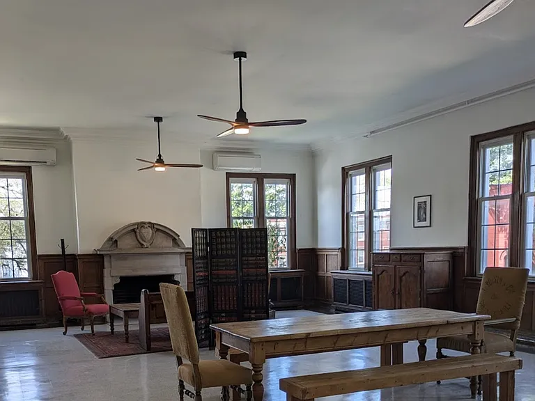 608 Loughborough Ave — Photo 16