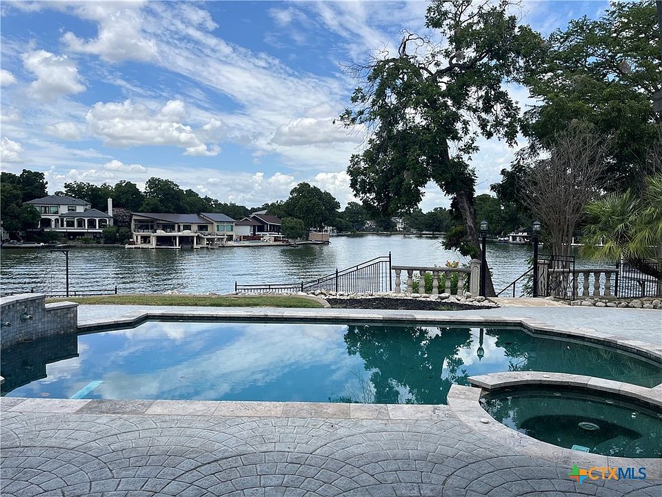 1st image of 850 Lakeview Trl