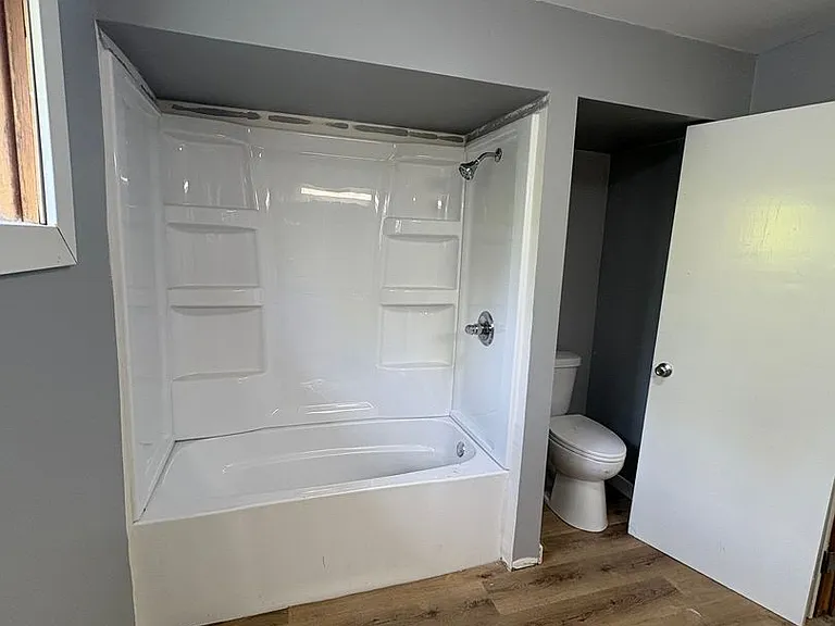 217 N Main St — Photo 15
