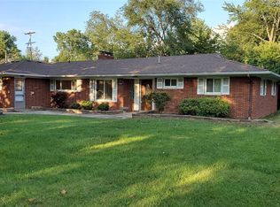1026 Pinecrest Ln, Grand Blanc, MI 48439