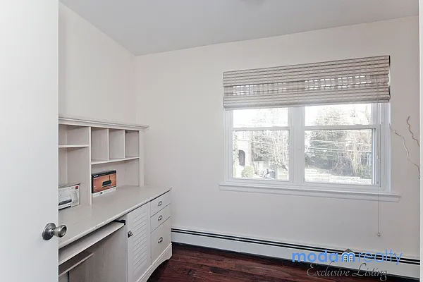 Rented by Moda Realty | media 38