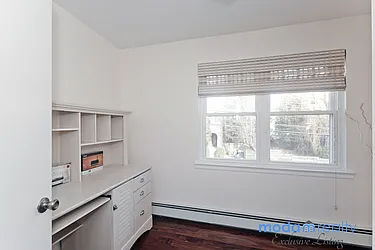 Rented by Moda Realty