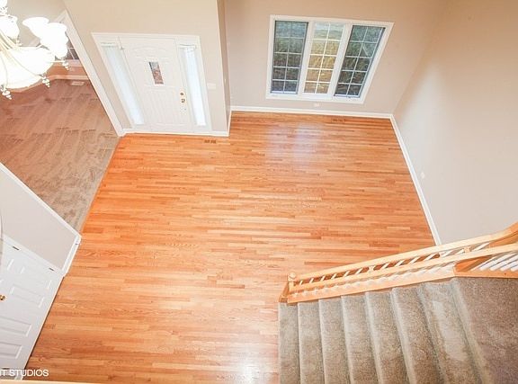 4th image of 2604 Charlestowne Ln