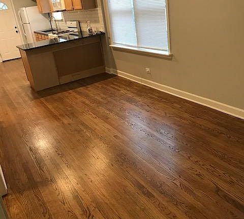 4th image of 869 N Hermitage Ave #2