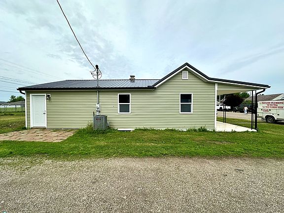 5th image of 1046 Dayton St