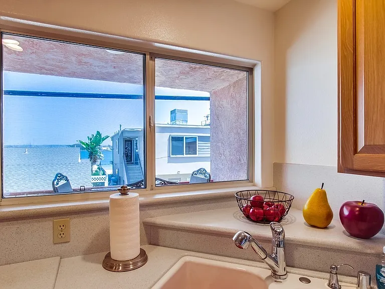 831 Allerton Ct — Photo 45