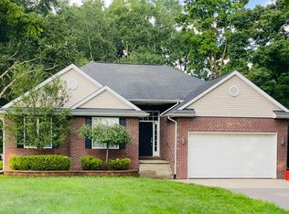 9556 Wayne Rd, Livonia, MI 48150